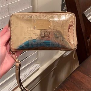 Michael Kors Wristlet Wallet